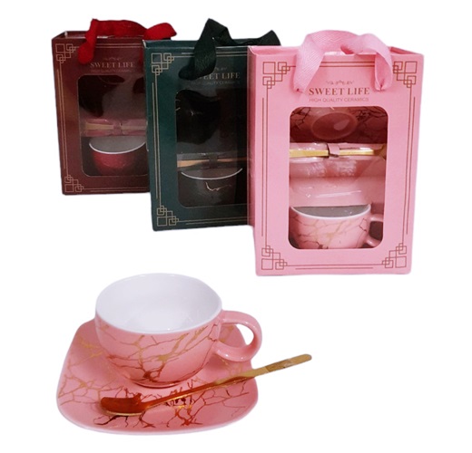 Чаша порцелан, чинийка и лъжичка серия лукс в подаръчна кутия SWEET LIFE №HM-56-1