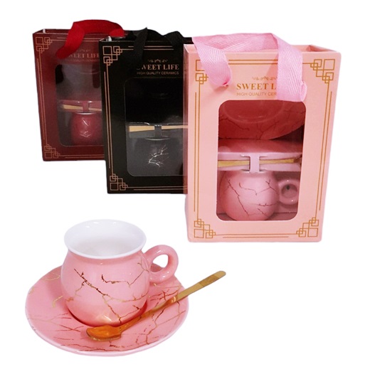 Чаша порцелан, чинийка и лъжичка серия лукс в подаръчна кутия SWEET LIFE №HM-53-1