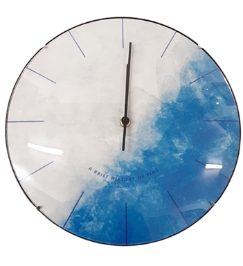Часовник стенен Ф30 см с декорация синьо/бяло